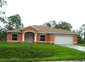 810 Prospect Ave, Lehigh Acres, FL 33972