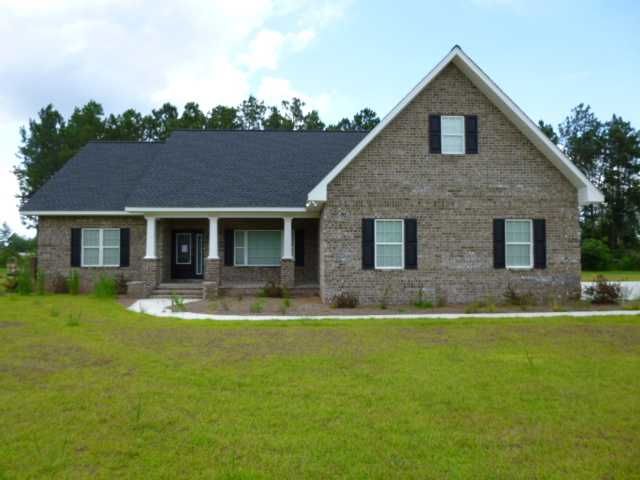 317 Corey St, Baxley, GA 31513