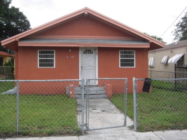 2138 NW 47th Ter, Miami, FL 33142