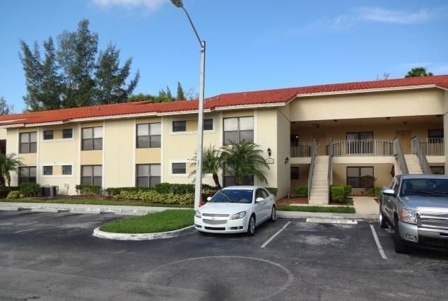 1501 Windorah Way Apt B, West Palm Beach, FL 33411