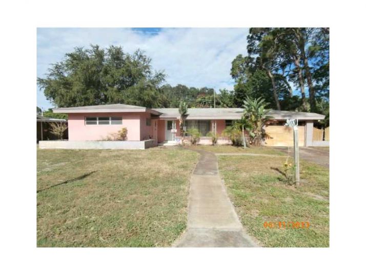 5925 Grove St S, Saint Petersburg, FL 33705