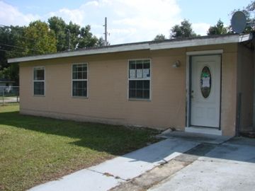 4515 Melvin Circle E, Jacksonville, FL 32210