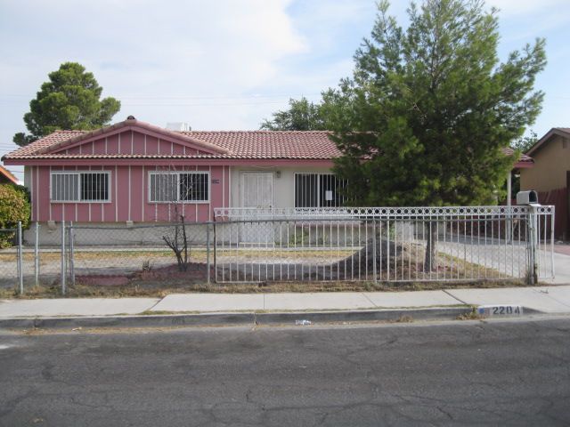 2204 Willoughby Avenue, Las Vegas, NV 89101