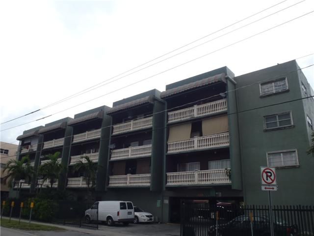 6075 W 20th Ave Apt 213, Hialeah, FL 33012