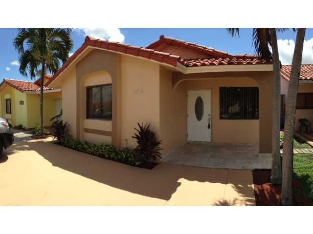 2548 W 64 PL, Hialeah, FL 33016