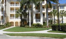 4883 Hampshire Ct Apt 104 Naples, FL 34112