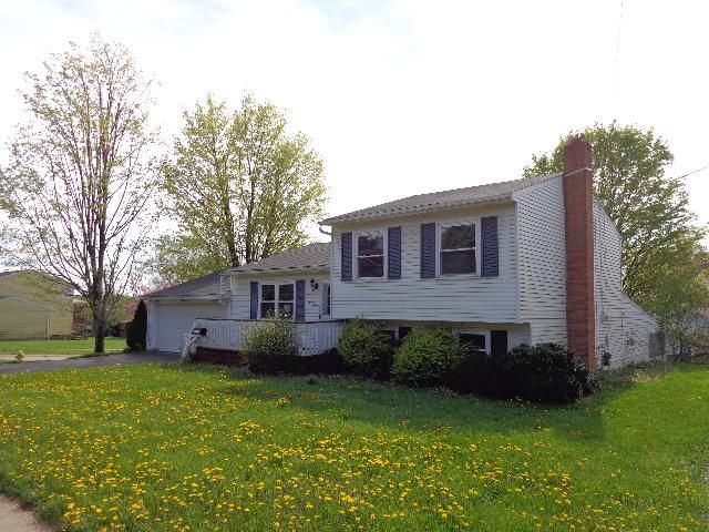 1814 Oak Hill Rd, Wooster, OH 44691