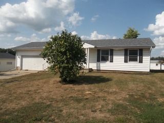 206 Rider St, Garwin, IA 50632