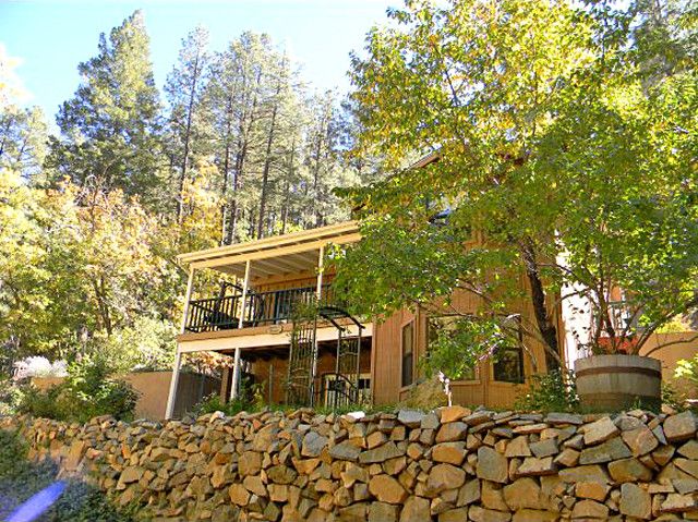 8055 Breezy Pines Rd, Mayer, AZ 86333