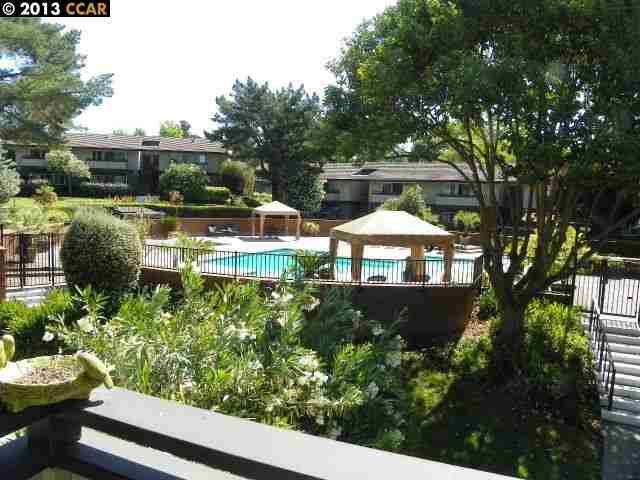 313 Masters Ct Apt 3, Walnut Creek, CA 94598