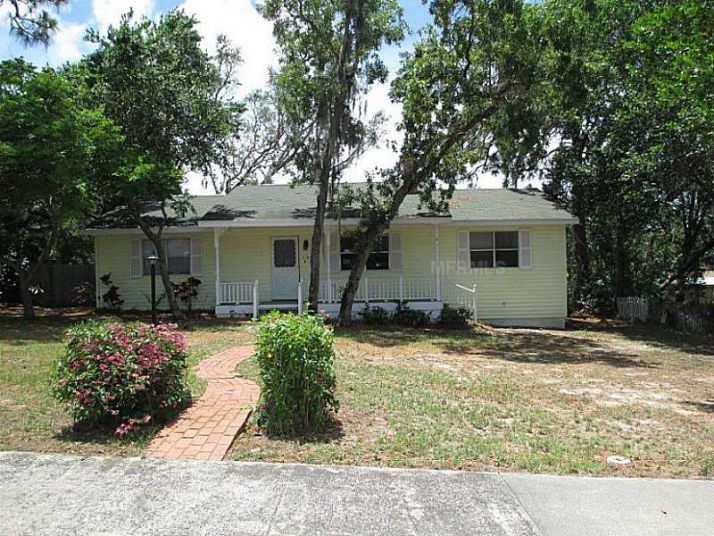 1304 E Court St, Tarpon Springs, FL 34689