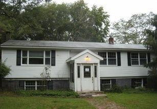 79 Pine Hill Rd, Carolina, RI 02812