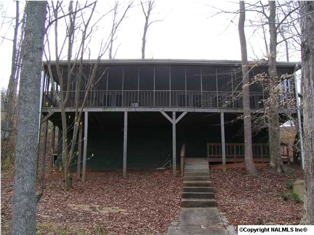 4300 Hide Away Dr, Guntersville, AL 35976