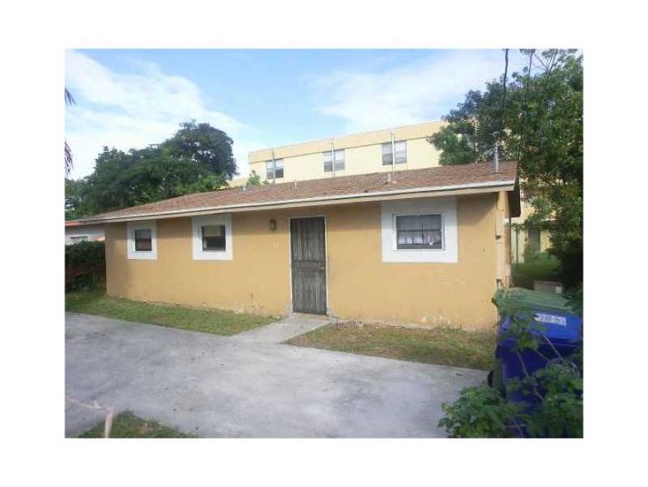 11 NW 78 TH STREET, Miami, FL 33150