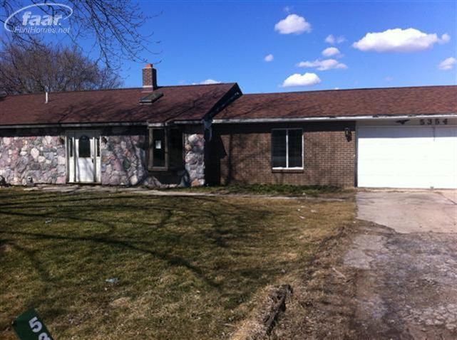 5354 Lennon Rd, Swartz Creek, MI 48473