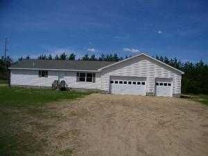 426 Huffman Lake Rd, Vanderbilt, MI 49795