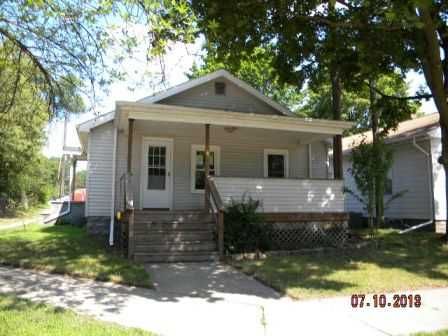 233 Ellis St, Caro, MI 48723