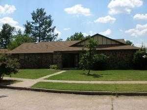 2805 E Dallas St, Broken Arrow, OK 74014