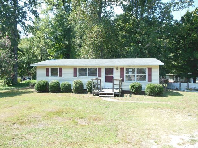 212 Sylvan Rd, Waverly, VA 23890