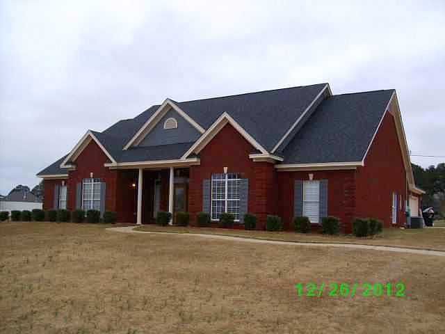 Porter Cir, Selma, AL 36703