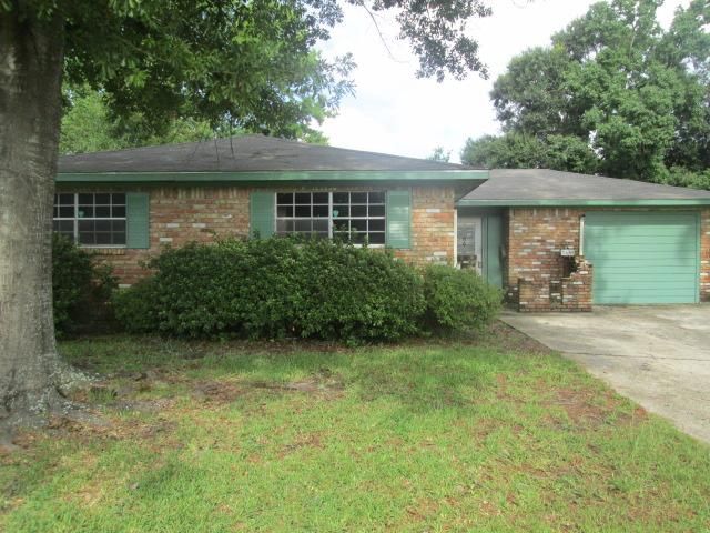 1665 N Little John Dr, Baton Rouge, LA 70815