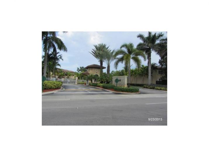 7063 NW 115 CT, Miami, FL 33178