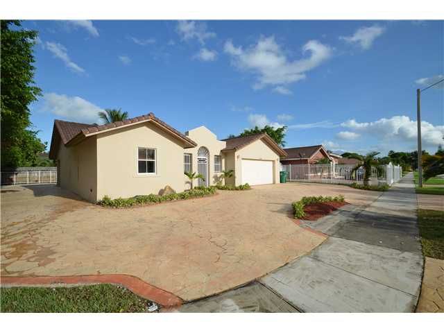 17123 SW 149 PL, Miami, FL 33187