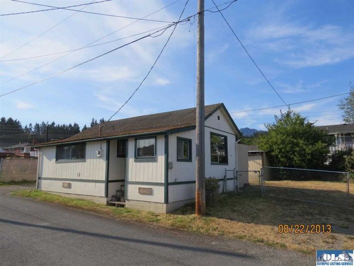 1015 S Eunice St, Port Angeles, WA 98362