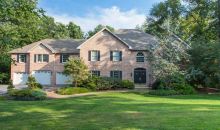 18 HIGHLAND DR Fleetwood, PA 19522