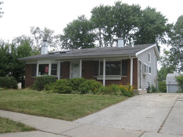 144 E Drummond Ave, Glendale Heights, IL 60139