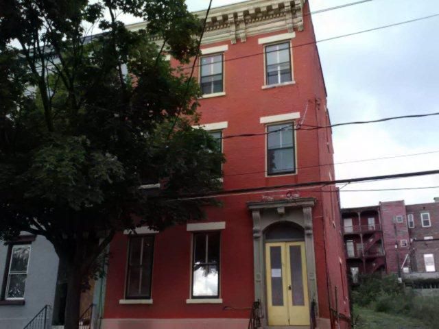 33 Trinity Place, Albany, NY 12202