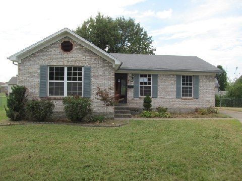 1717 Pikeview Ct, Louisville, KY 40215