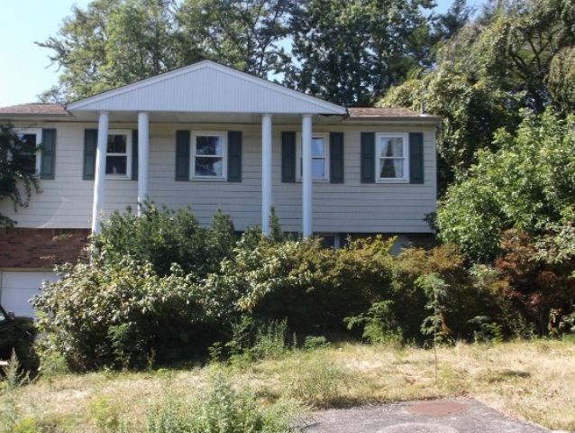 283 Cook Street, Huntington Station, NY 11746