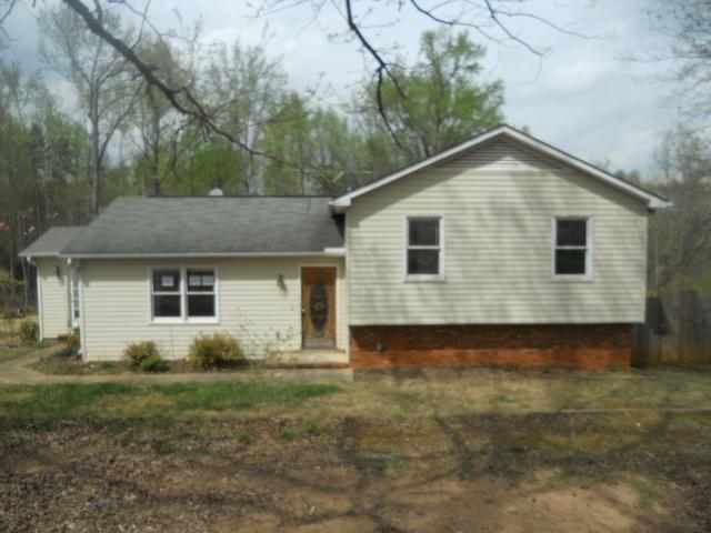 177 Wyatt Rd, Boiling Springs, SC 29316