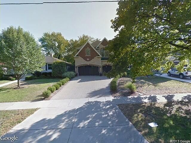 W 3Rd St, Elmhurst, IL 60126