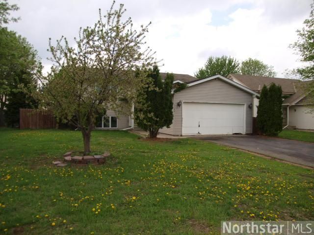 1152 Polk St S, Shakopee, MN 55379