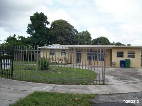 4261 Nw 171st St, Opa Locka, FL 33055