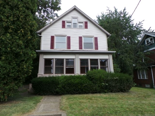 1446 Rowland Ave NE, Canton, OH 44705