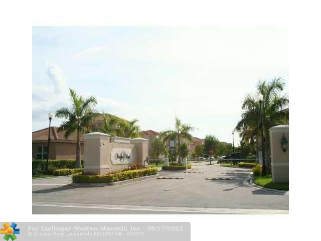 960 NE 37 AVE, Homestead, FL 33035