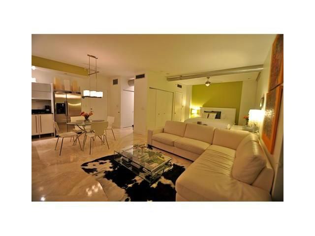 690 SW 1 CT # 2500, Miami, FL 33130