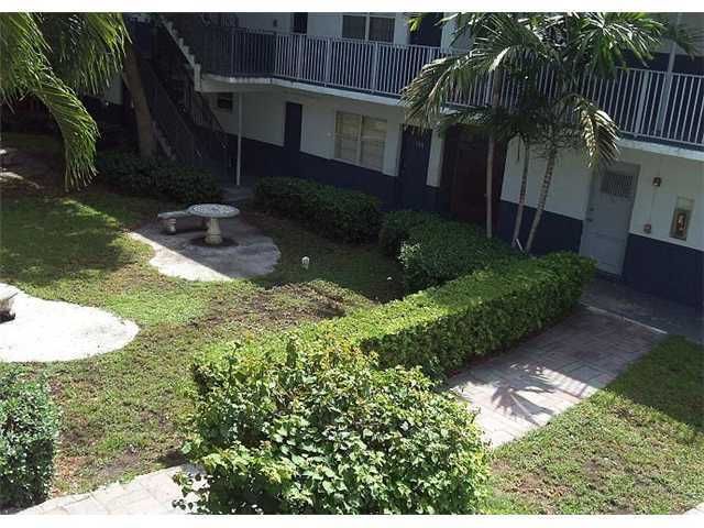 13700 Ne 6th Ave Apt 209, Miami, FL 33161