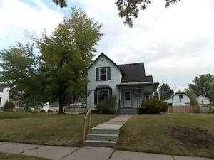 503 2nd St, Baraboo, WI 53913