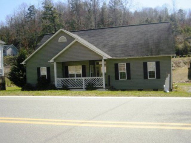 368 Cope Creek Rd, Sylva, NC 28779