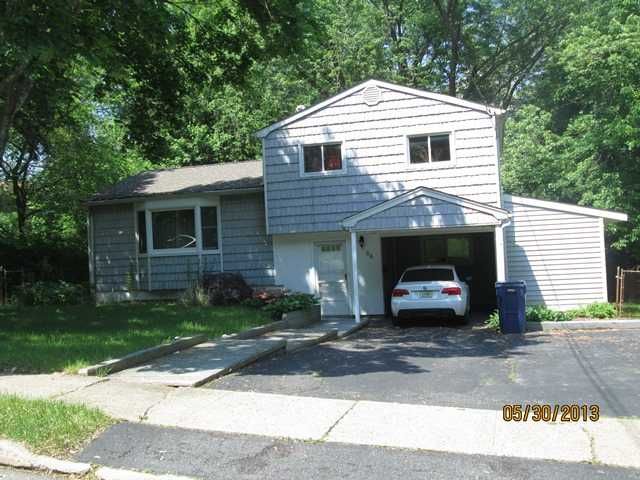 64 Daniel St, Dover, NJ 07801