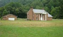 2 Robinson Hollow Page, WV 25152