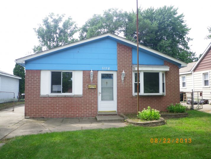 6432 Troy St, Taylor, MI 48180