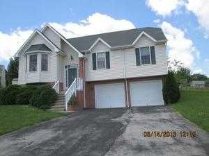 112 Gabriel Ct, Smithsburg, MD 21783