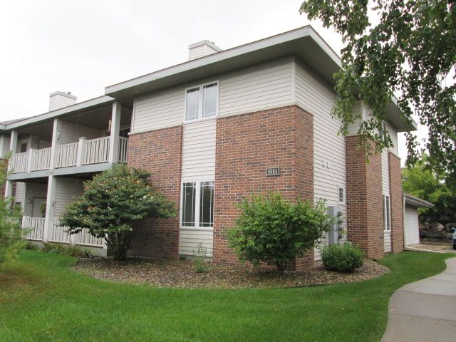 5583 Bantry Lane Apt 2, Madison, WI 53711