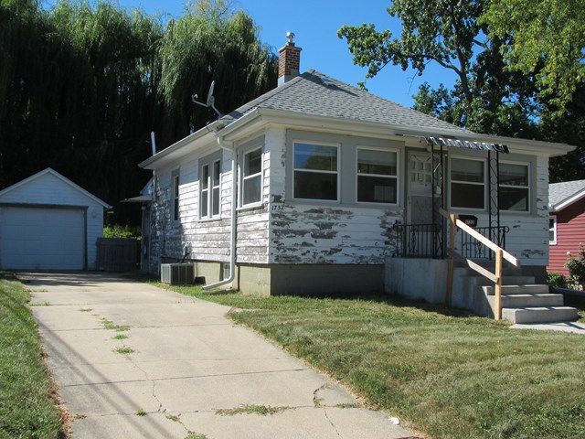 1752 Indiana Street, Racine, WI 53405