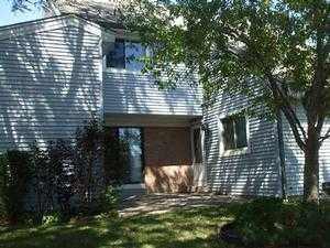 7298 S Delaine Dr, Oak Creek, WI 53154